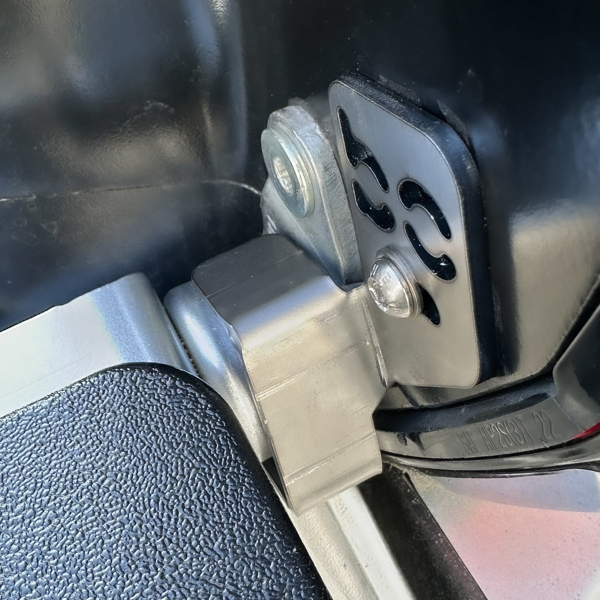Toyota Tundra Gen3 2022-2026 Deck Lid Anti-Theft Security