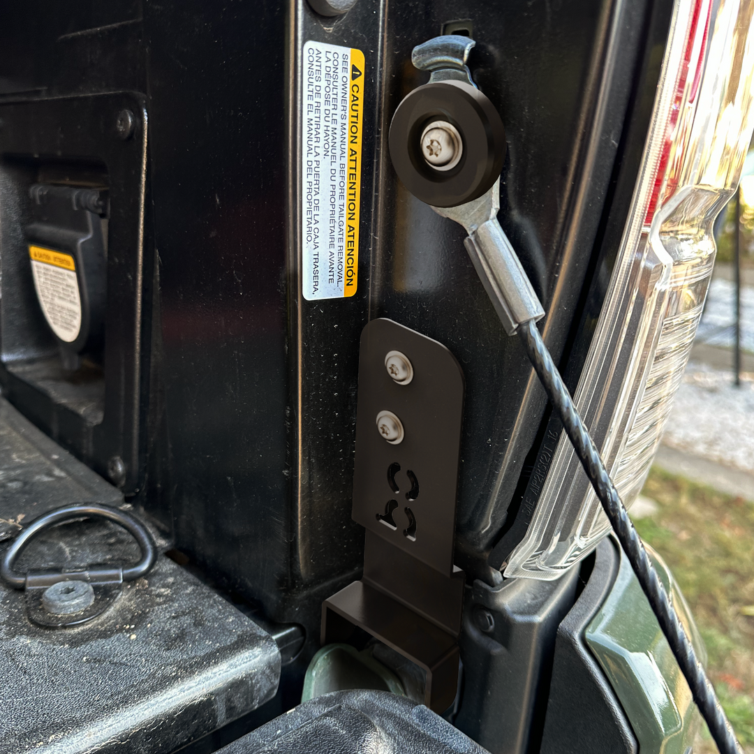 Toyota Tacoma Tundra ALL YEARS - TailGate Deck Lid Anti-Theft Security Stay Cable Lock + T40 3/8 Socket