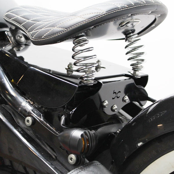 Kawasaki Vulcan VN800 Leather Solo Seat Kit