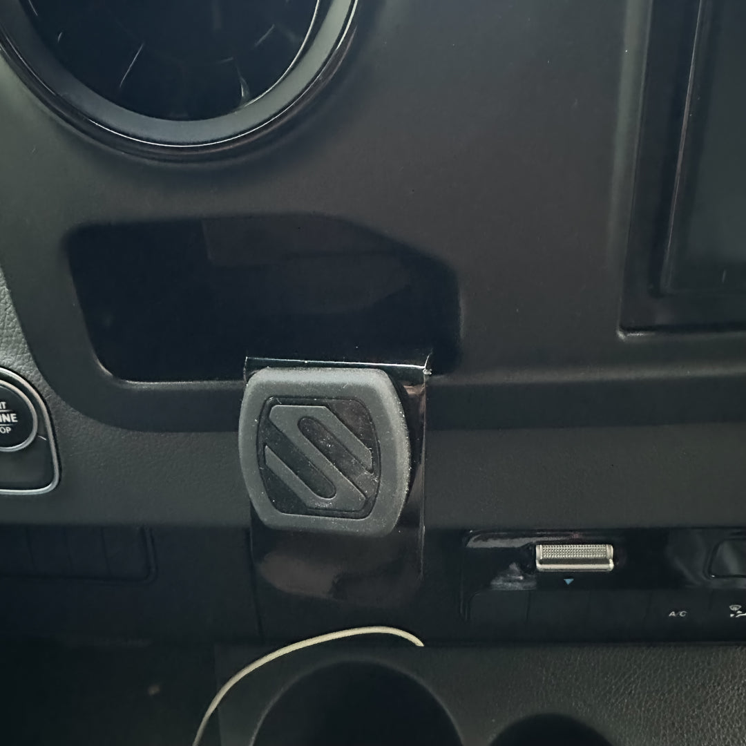 Mercedes-Benz Sprinter W907 2018 - 2026 Magnetic Phone Mount