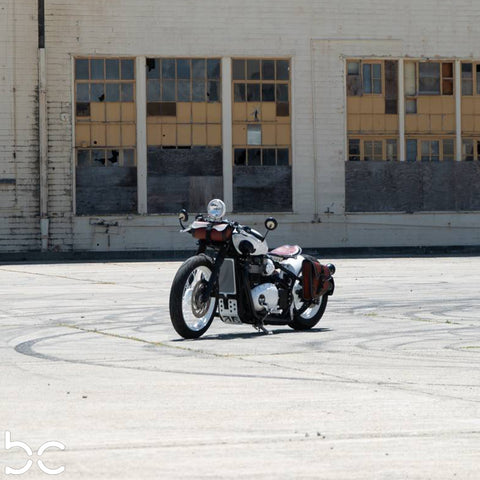 Triumph Bonneville Bobber Fender Strut Bracket